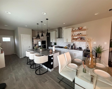 12583 Fleet River Road - Photo Thumbnail 3