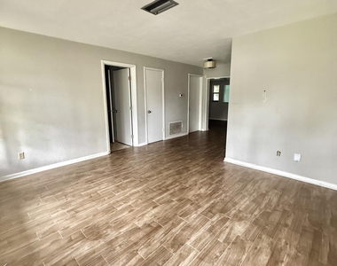 974 Poinsetta Street - Photo Thumbnail 1