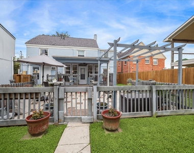 3226 Milburn Street - Photo Thumbnail 11