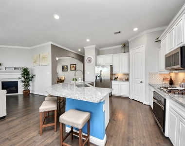3615 Pasteur Lane - Photo Thumbnail 16