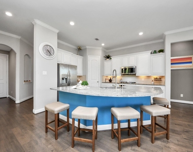 3615 Pasteur Lane - Photo Thumbnail 18