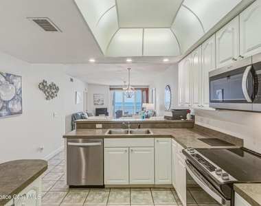 50 11th Avenue - Photo Thumbnail 13