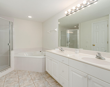 50 11th Avenue - Photo Thumbnail 20