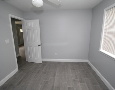 943 Dateland Road Se - Photo Thumbnail 12
