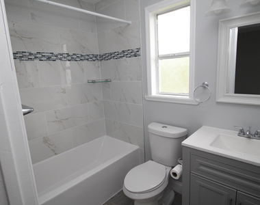 943 Dateland Road Se - Photo Thumbnail 9