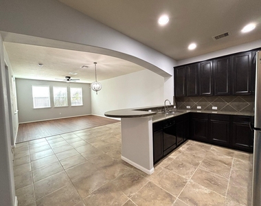 8415 Sunset Loch Drive - Photo Thumbnail 5