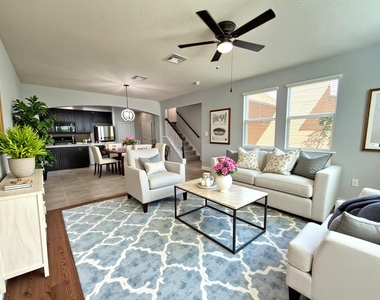 8415 Sunset Loch Drive - Photo Thumbnail 7