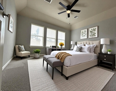 8415 Sunset Loch Drive - Photo Thumbnail 9