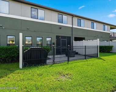 1320 Lara Circle - Photo Thumbnail 29