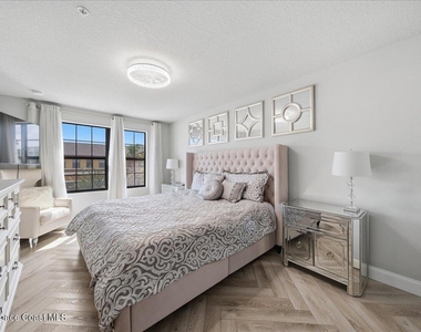 1320 Lara Circle - Photo Thumbnail 18