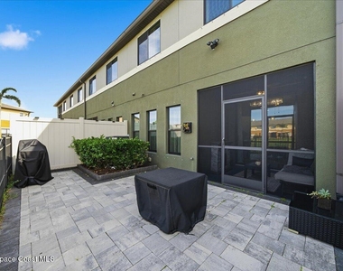 1320 Lara Circle - Photo Thumbnail 28