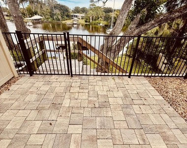 823 Paddleboard Court - Photo Thumbnail 18
