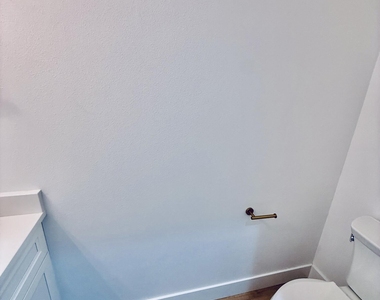 823 Paddleboard Court - Photo Thumbnail 5
