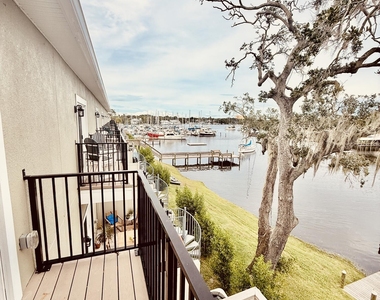 823 Paddleboard Court - Photo Thumbnail 43