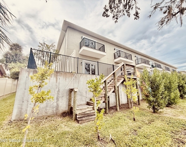823 Paddleboard Court - Photo Thumbnail 23