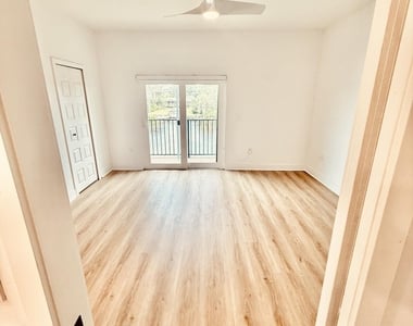 823 Paddleboard Court - Photo Thumbnail 37
