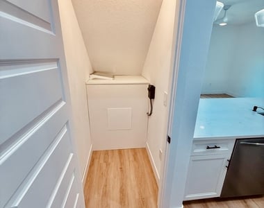 823 Paddleboard Court - Photo Thumbnail 13