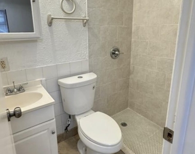 3204 Pecan Street - Photo Thumbnail 3