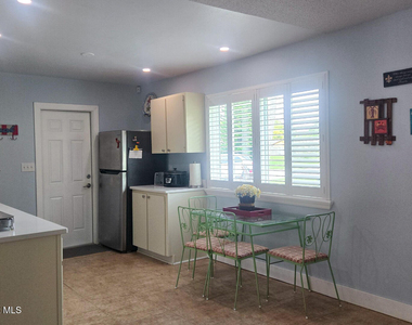 2706 Kumquat Drive - Photo Thumbnail 11
