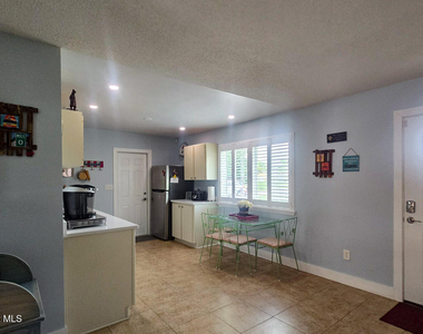 2706 Kumquat Drive - Photo Thumbnail 12