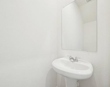 7807 Laurel Gem Drive - Photo Thumbnail 7