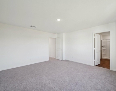 7807 Laurel Gem Drive - Photo Thumbnail 4