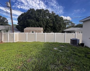 260 De Castro Avenue Se - Photo Thumbnail 38