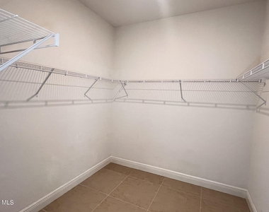 260 De Castro Avenue Se - Photo Thumbnail 21