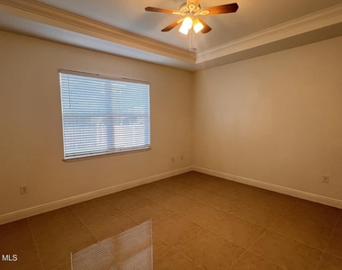 260 De Castro Avenue Se - Photo Thumbnail 14