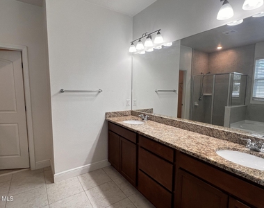 260 De Castro Avenue Se - Photo Thumbnail 17