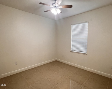 260 De Castro Avenue Se - Photo Thumbnail 27