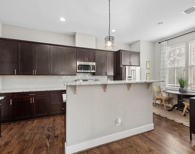 1314 W 21st Street - Photo Thumbnail 19