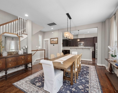 1314 W 21st Street - Photo Thumbnail 10