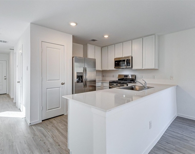 21438 Carosella Drive - Photo Thumbnail 5