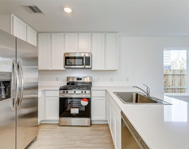 21438 Carosella Drive - Photo Thumbnail 9