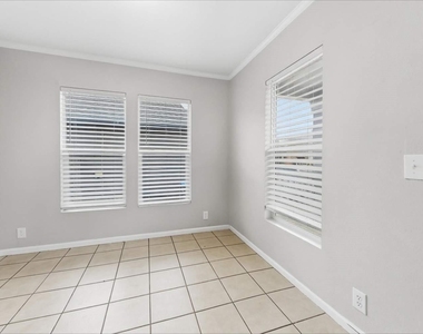 6133 River Pointe Drive - Photo Thumbnail 3