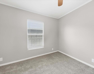 6133 River Pointe Drive - Photo Thumbnail 14