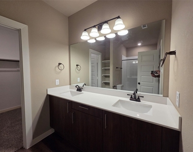 9737 Grosbeak Lane - Photo Thumbnail 13