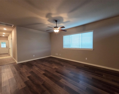 9737 Grosbeak Lane - Photo Thumbnail 2