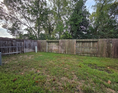 9737 Grosbeak Lane - Photo Thumbnail 16