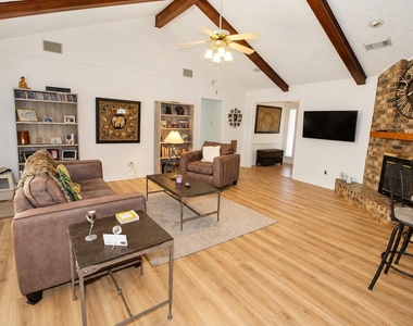 13767 Greywood Drive - Photo Thumbnail 2
