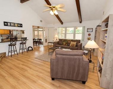 13767 Greywood Drive - Photo Thumbnail 4