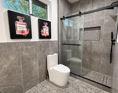 9822 Oak Point Drive - Photo Thumbnail 34