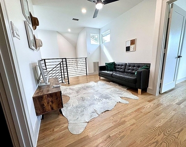 9822 Oak Point Drive - Photo Thumbnail 29