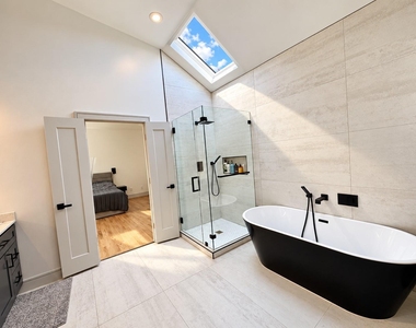 9822 Oak Point Drive - Photo Thumbnail 21