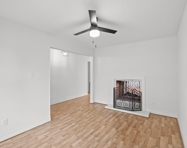 10602 Glenfield Court - Photo Thumbnail 9