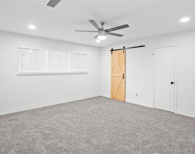 10602 Glenfield Court - Photo Thumbnail 28