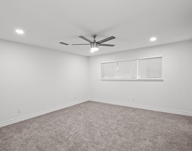 10602 Glenfield Court - Photo Thumbnail 29