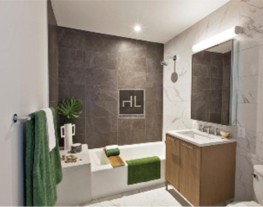Fleet Place - Photo Thumbnail 2