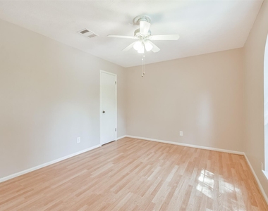 316 Saint Cloud Drive - Photo Thumbnail 32